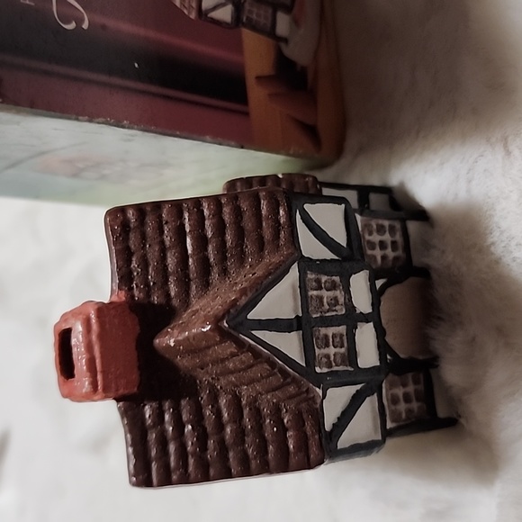 VINTAGE CHRISTMAS DECORATIVE ASSORTMENT BUNDLE - Picture 6 of 12